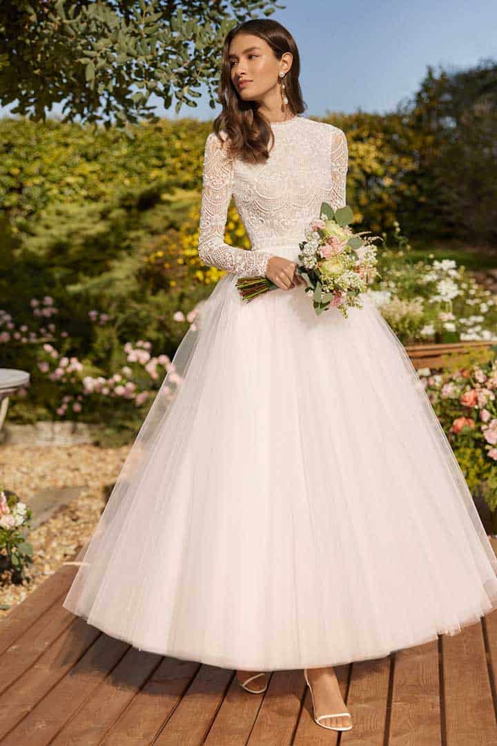 Featured image for “Brautkleid Cecile”