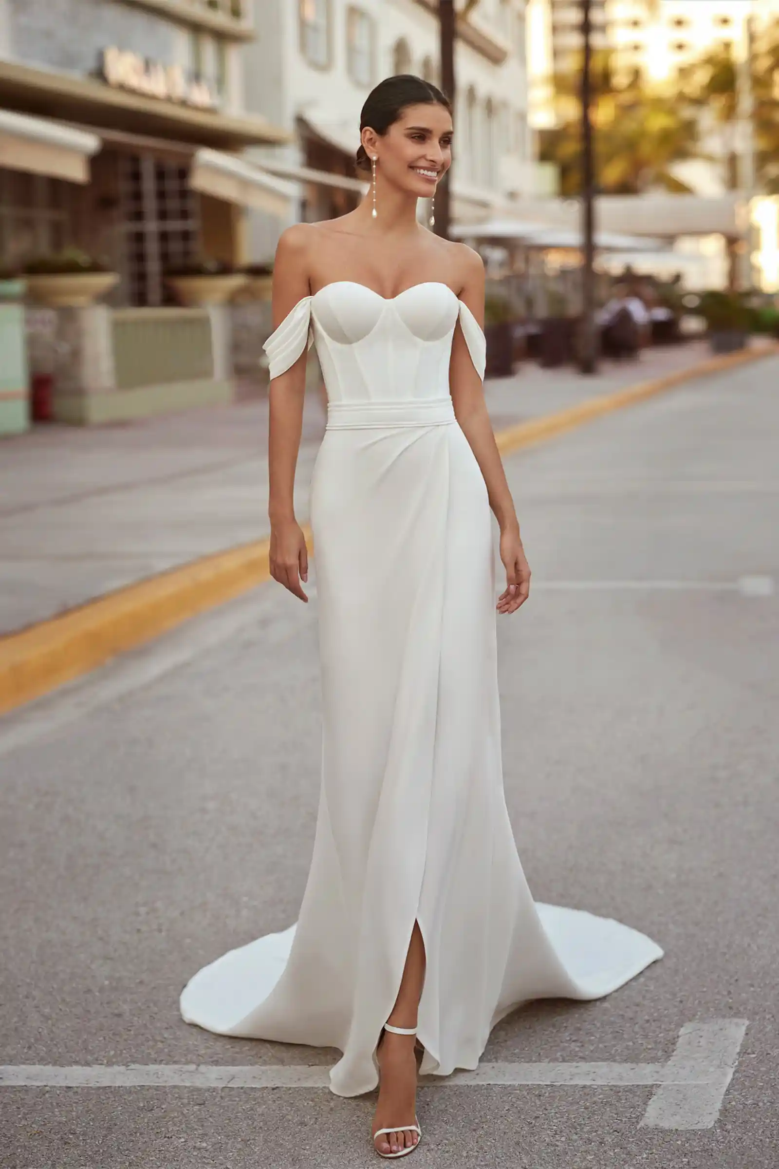 Featured image for “Brautkleid Cailin”