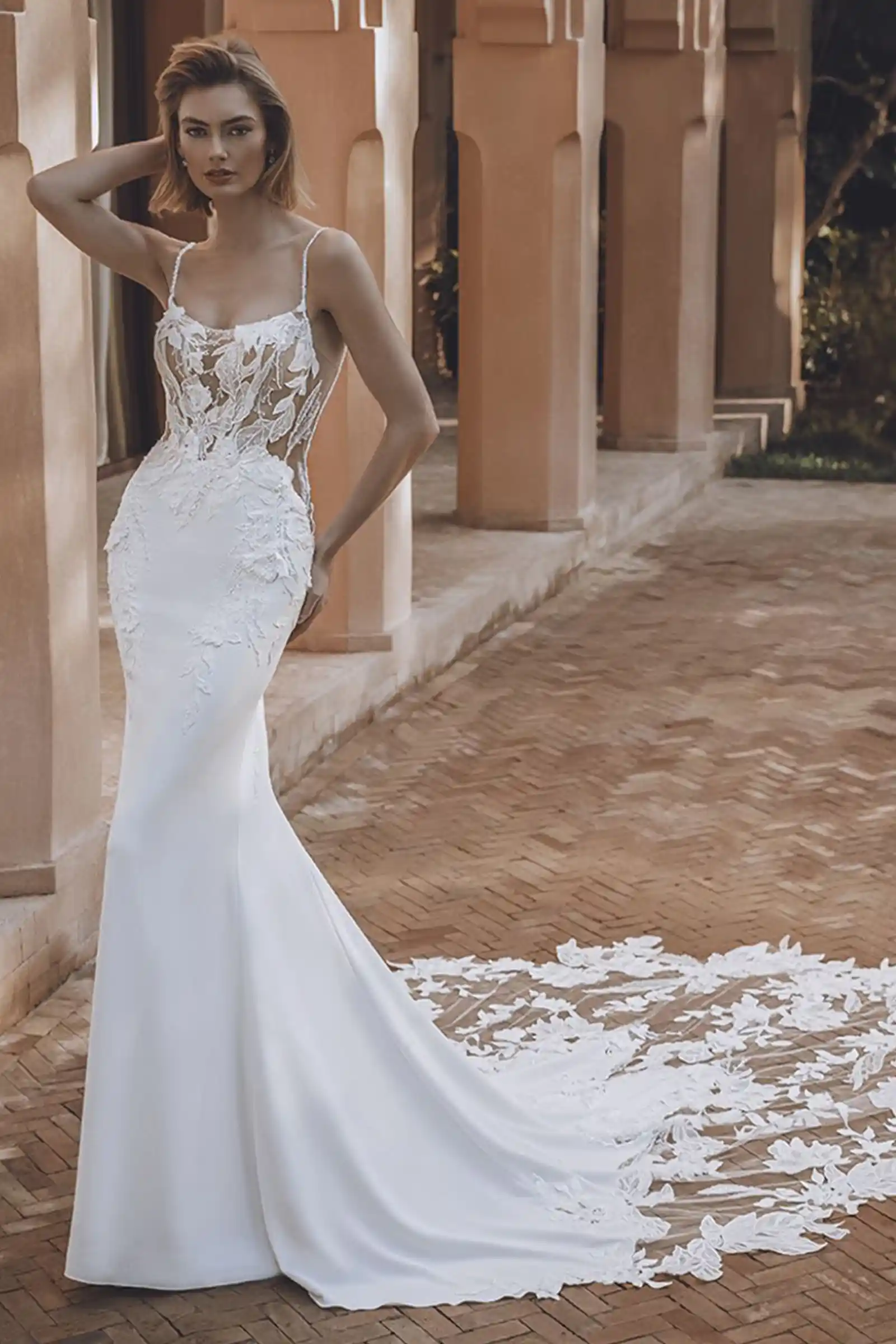 Featured image for “Brautkleid Unique”